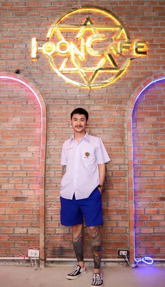 Chatchhotmail88's tweet photo. คำขวัญวันเด็ก 2566
เเม่ด่า มาหาพี่
แต่ถ้าผัว ไม่อยู่
พี่ขับเบ้น ไปหาเองครับ 🤭 https://t.co/yqubHvJAM1