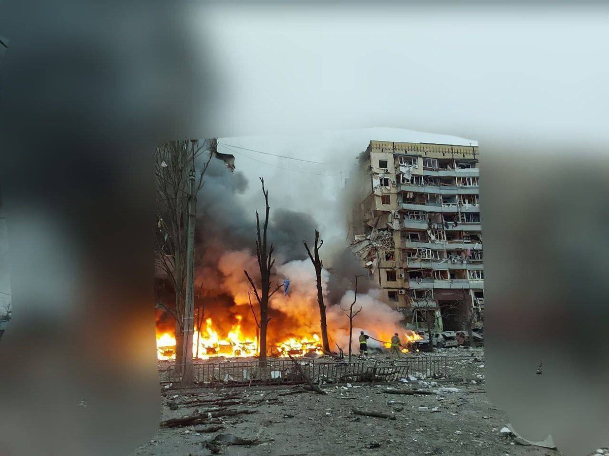 Cucmantrm's tweet photo. More photos from recent attack on residential building in # Dnipro  by ruzians https://t.co/U7UkUFDJhK