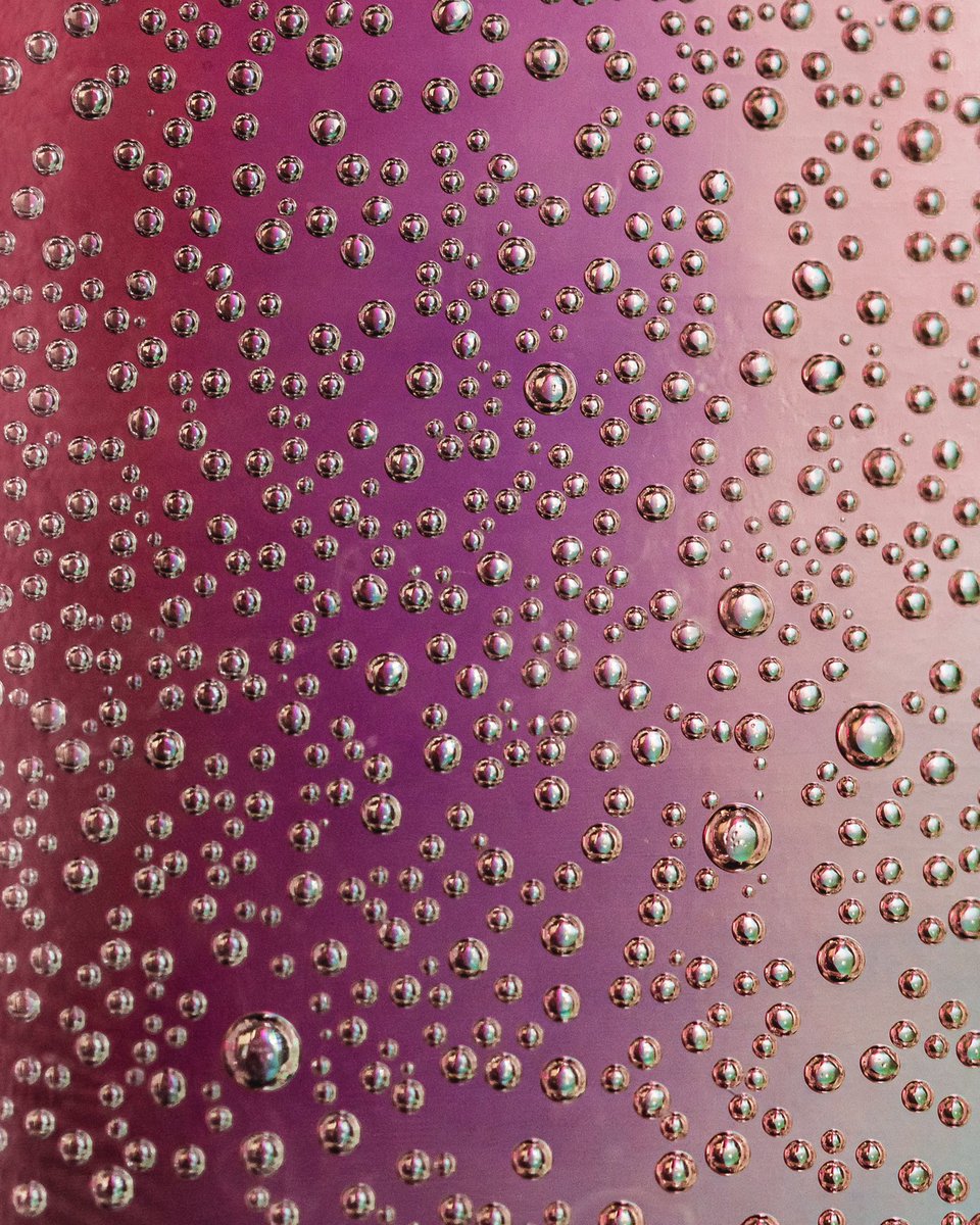 samlydya's tweet photo. water bubbles, shot on the @NikonCanada 105mm VR micro https://t.co/vLZRdSNaU2