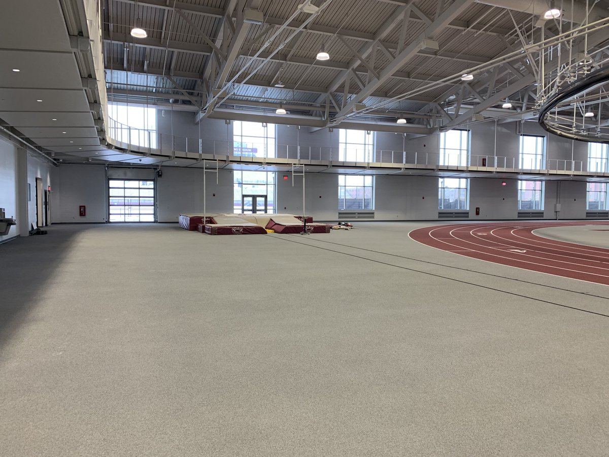 UWLAthletics's tweet image. Excited to showcase the new student field house today with the @UWL_WomensTrack and @UWLMensTF hosting its annual Alumni Meet. Action starts at noon. #SoarUWLEagles