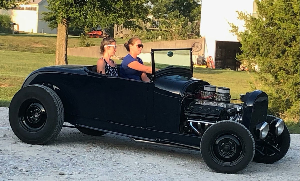 Who says hotrods are just for the boys? #sparkburnhotrods #hotrods #ladiesnight #girlsandcars #roadster #cars #Classic #classiccars