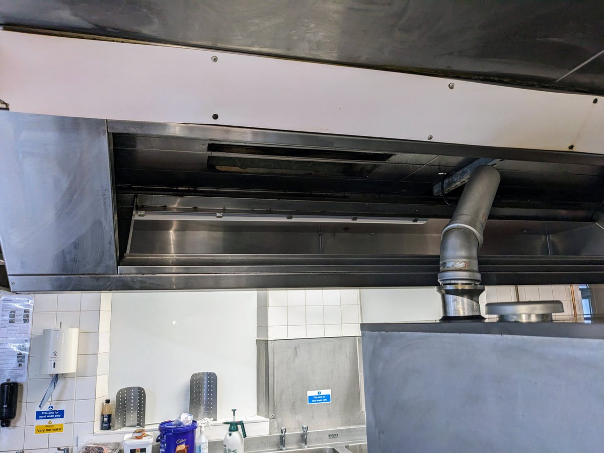allsealcleaning's tweet photo. The first of 92 Hotels to clean. Canopy and ducting cleaning and a full kitchen clean. https://t.co/fNaSDspkuT