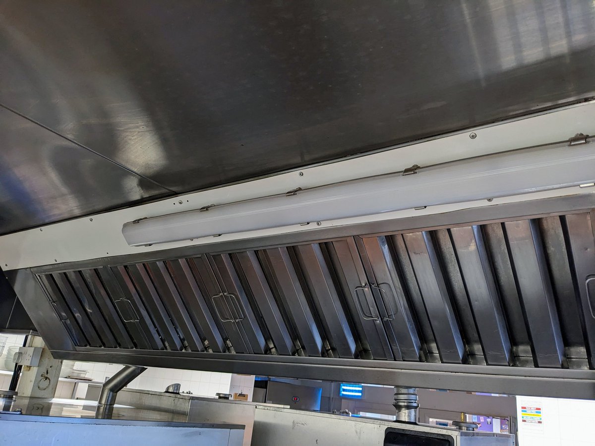 allsealcleaning's tweet photo. The first of 92 Hotels to clean. Canopy and ducting cleaning and a full kitchen clean. https://t.co/fNaSDspkuT