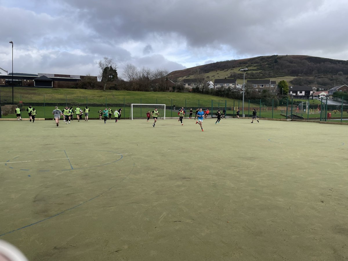 MAESTEGCELTIC's tweet photo. Boys working hard after disappointment of games being off

Huge amounts of Beef, sweat and chicken curry to finish 💪💪 https://t.co/3vpa3V3Us7