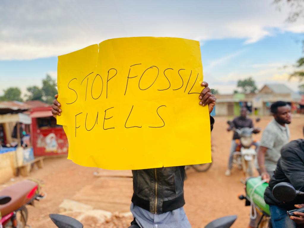 TWONGIRWEIREEN1's tweet photo. @Schoolstrike in wakiso district. Students and bodaboda riders call upon @GovUganda to invest in @cleanenergy_eu and commit to the @ParisAgreement keeping 1.5 alive.
In solidarity with #LutziBleibt
#ThereisNotPlanetB
#ClimateActionNow
#genderjusiticenow https://t.co/r8sPF7T2Mh