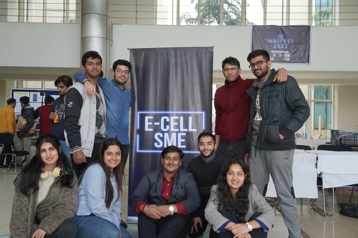 ShivNadarUniv's tweet photo. A holistic #learning experience at Day 1 of #Innofest 2023 - event promotes innovation and entrepreneurship. Featured #robots, #AR/VR designs, smart brain games, etc. Innofest is a collaboration between 13 clubs/societies and the Atal Incubation Centre.
#Innovation #Learning https://t.co/KrLXc8gieb