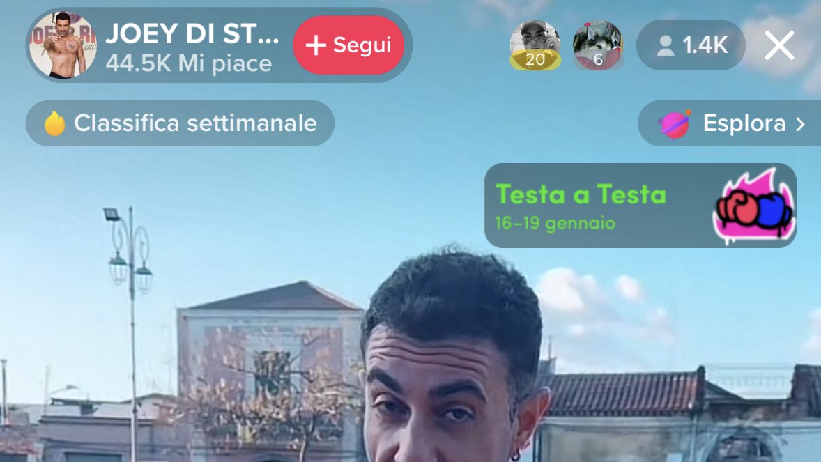 nevesumarte's tweet photo. Ho aperto questa live e i commenti sono TUTTI su bellissima  agsjsjsjsjyzgszy https://t.co/gAkS16QKYN
