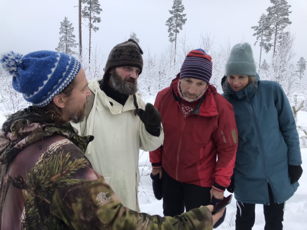 TrulsGulowsen's tweet photo. God kaffe, gode og lærerike samtaler, flott natur, mye elgspor, godt oppmøte og bred enighet om at ulven hører hjemme i skandinavisk natur og bør være trygg i ulvesona! Takk! #jatilulv! https://t.co/WRRuq0vT2W