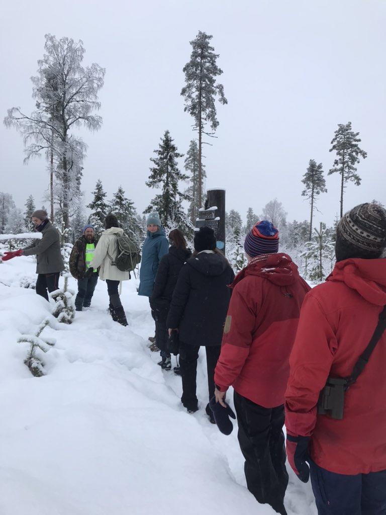 TrulsGulowsen's tweet photo. God kaffe, gode og lærerike samtaler, flott natur, mye elgspor, godt oppmøte og bred enighet om at ulven hører hjemme i skandinavisk natur og bør være trygg i ulvesona! Takk! #jatilulv! https://t.co/WRRuq0vT2W
