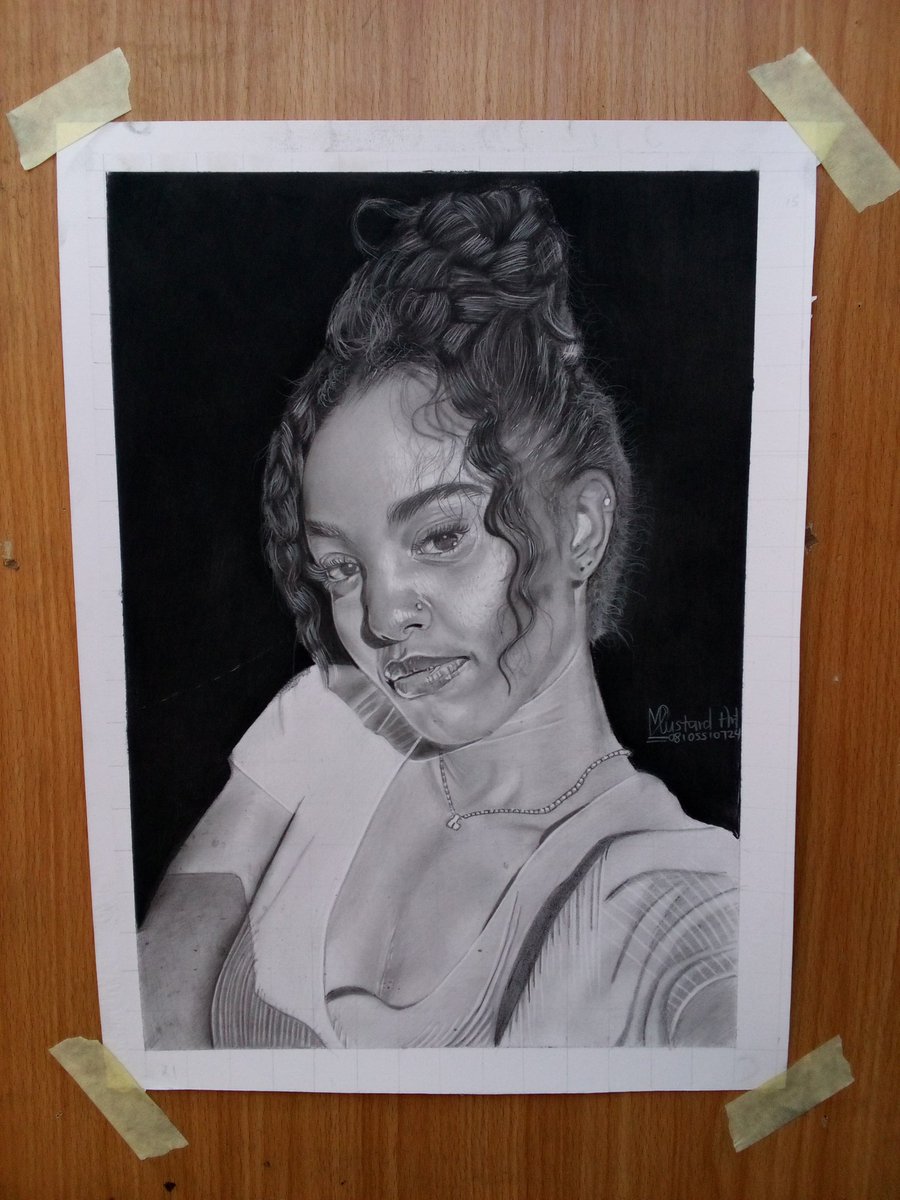 Mustard673's tweet photo. Done and dusted🎨✍️
I spent 48 hours on this 
Graphite on fbb paper 
Muse: @itsruthb 💕💓🥺 https://t.co/TmArDE2kr1