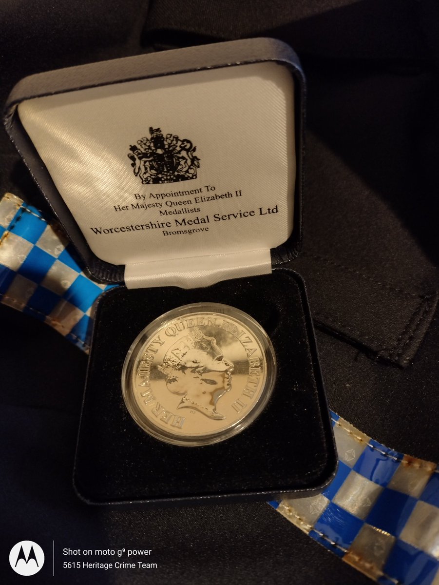 ben999responder's tweet photo. #Proud2Serve with @leicspolice finally receiving #lengthofservice medal. It's been a honour to serve communities across LLR part of @LeicsRuralCrime , working with @RuralCrimeNtwk, @leicestercofe , CSPs and recently on #ShareTheRoad with @LPSpecialOps @LeicsPoliceRPU. https://t.co/meC1jzjPLa