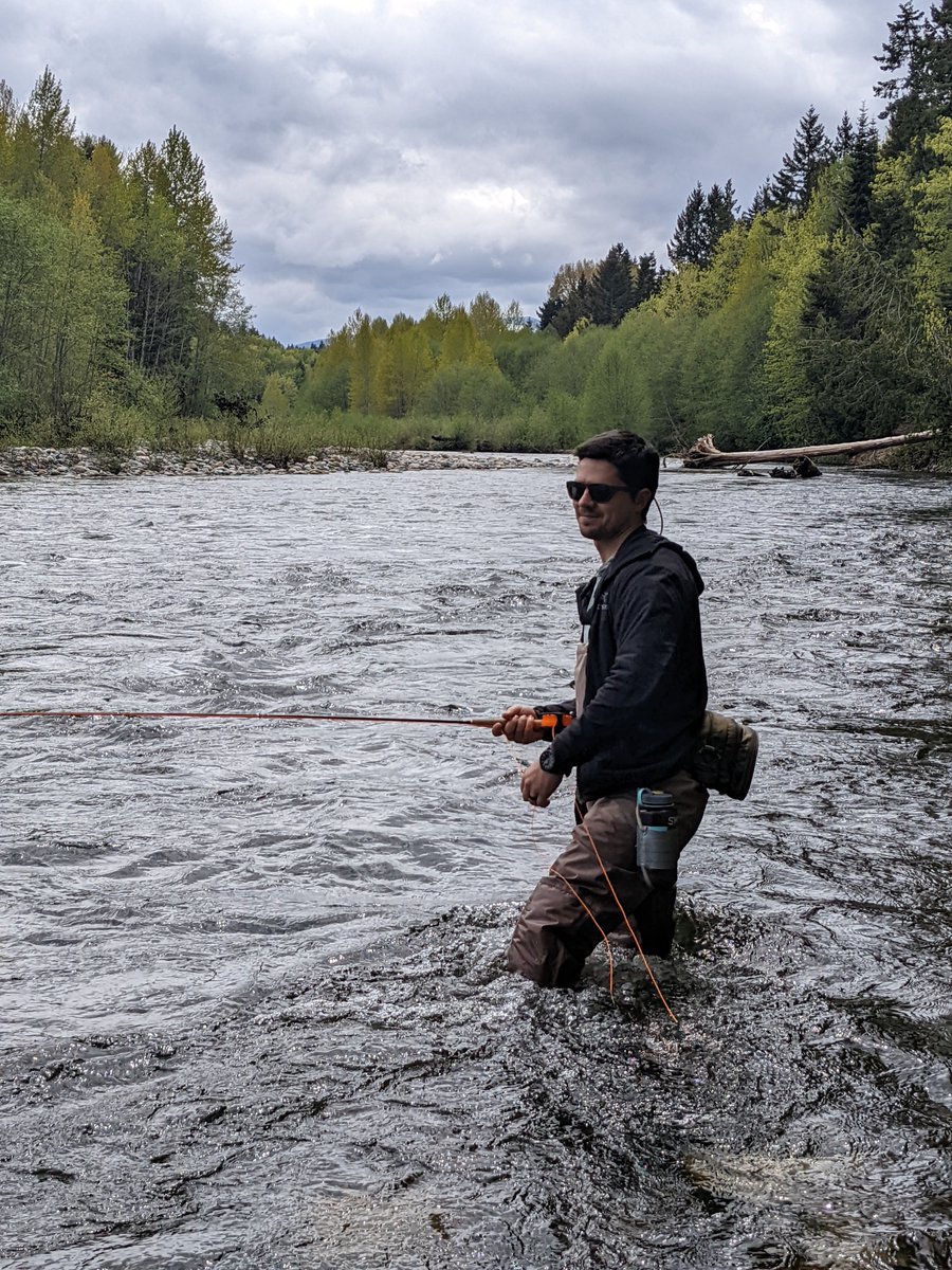 VIUniversity's tweet photo. The Pacific Salmon Foundation awarded two students in #VIU's Fisheries and Aquaculture diploma program $1,000 each. Read more about Sarah McKellar and Joe Clark: https://t.co/3CqGG6Are9 #fisheries #scholarships #bspse
Thank you to the @PSF for supporting our students! https://t.co/dKlSlgBSf6
