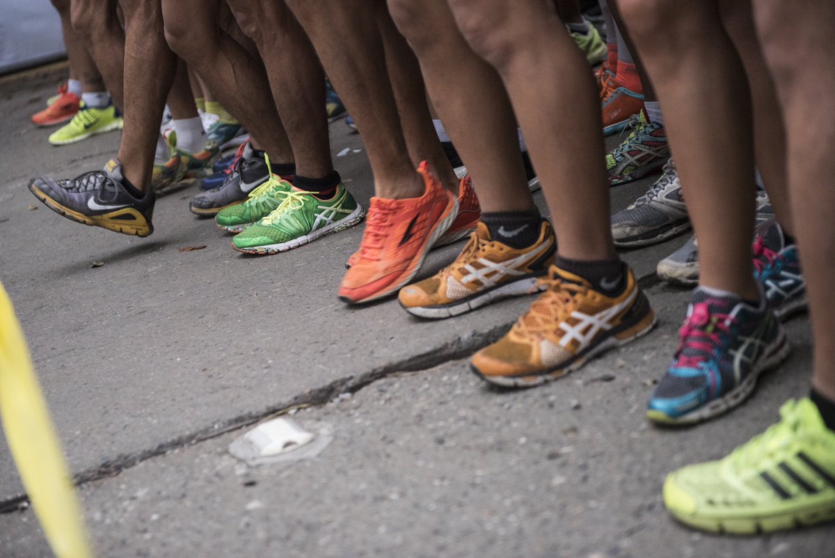 maraton_CAF's tweet photo. La organización, el ambiente, recorrer Caracas, la unión de los runners, son tantas cosas que AMAMOS de #MaratónCAF 🙌
¡No te lo pierdas! #reCorre nuestra página web para que inicies tu proceso de inscripción y conozcas todos los detalles👉 https://t.co/k88vPSxhDg https://t.co/yJwmXqbh2t
