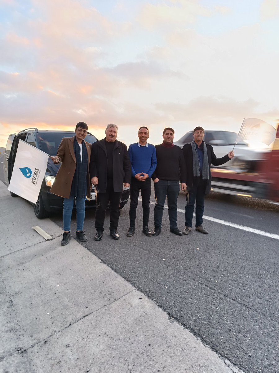 urfahaberr's tweet photo. Nigde-Pozantı Otobanın'dan Duyuruyoruz #DEVAHAZIR
Tohum saç, bitmezse toprak utansın!
Hedefe varmayan mızrak utansın!
Hey gidi Küheylan, koşmana bak sen!
Çatlarsan, doğuran kısrak utansın! @devapartisi @alibabacan @AvAhmetTuysuz @HasanCakici63 @AbdulazizAslan @avaydin1171 https://t.co/NXGLNb3nr7