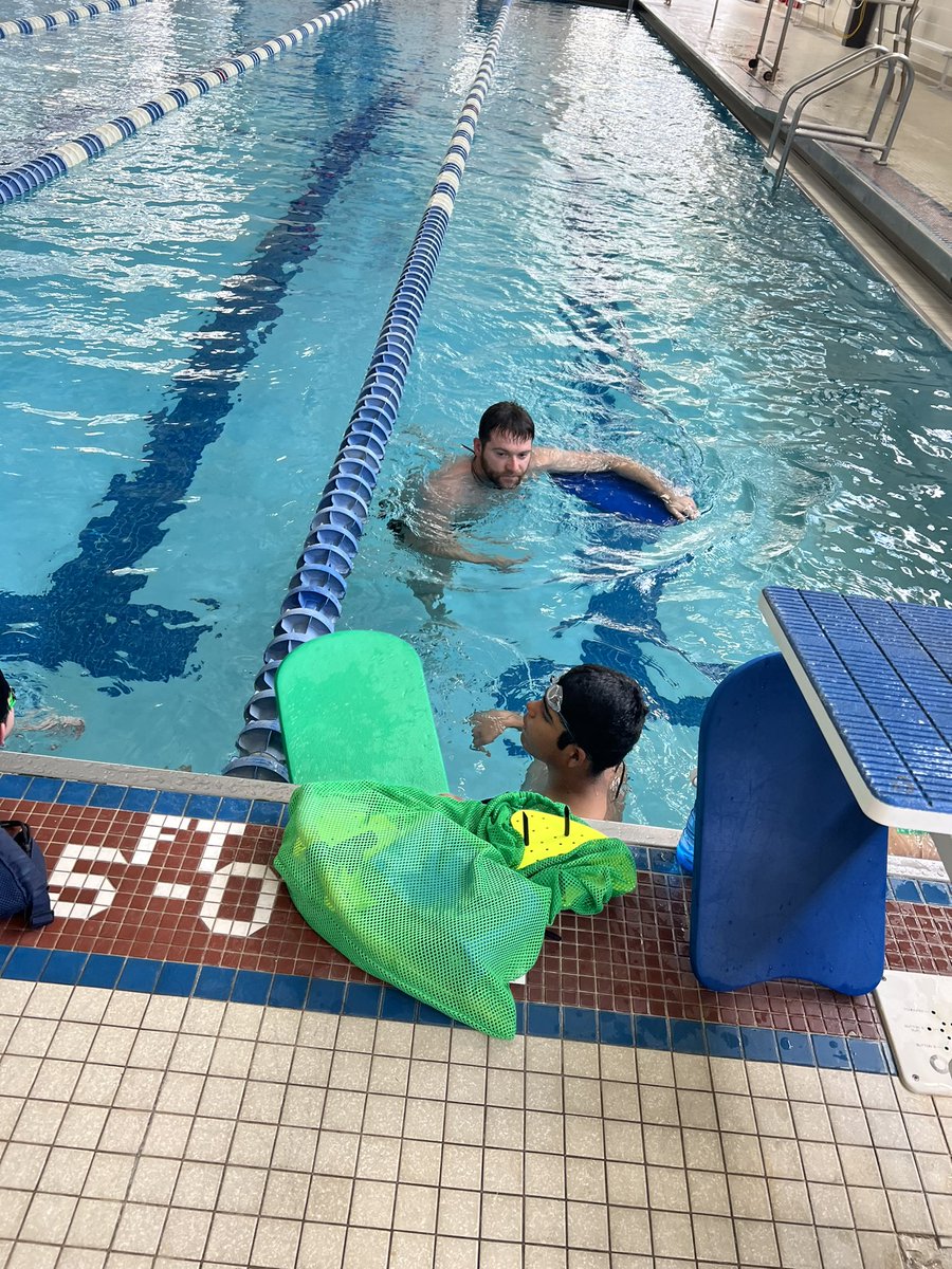 Aurora Swimming & Diving on Twitter "8) More winter break fun! Coach