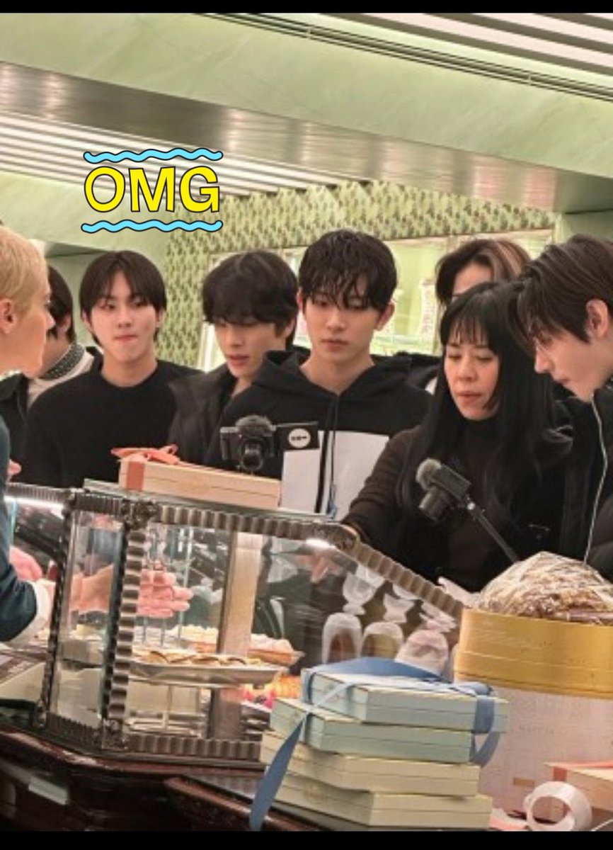 Tree_tong_Tong's tweet photo. Really 6 members 🥲 what-

PRADA BOYS IN MILAN
#JAY #whereisjay #parkjongseong #Benvenuti_in_Milano_ENHYPEN @ENHYPEN_members @ENHYPEN
#PRADAxENHYPEN https://t.co/FUmwavoMUQ