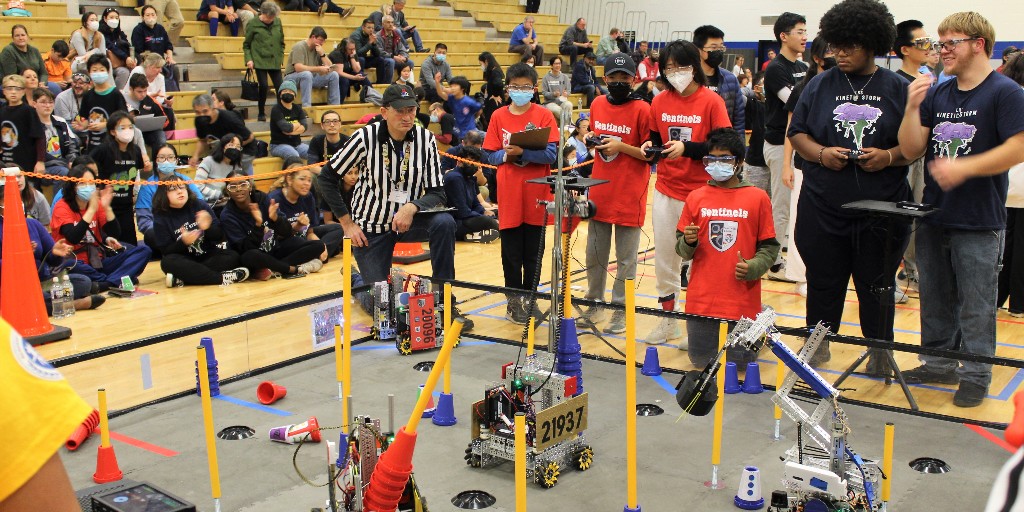 FIRSTChesapeake's tweet photo. Not able to be at the #FIRST Tech Challenge DC Qualifier 1 today? Bummer! Watch the live feed at https://t.co/Q4YPr61CMg
#FirstChesapeake #ftc #powerplay #qualifier #omgrobots #RobotTime https://t.co/sN5n9ktOBC