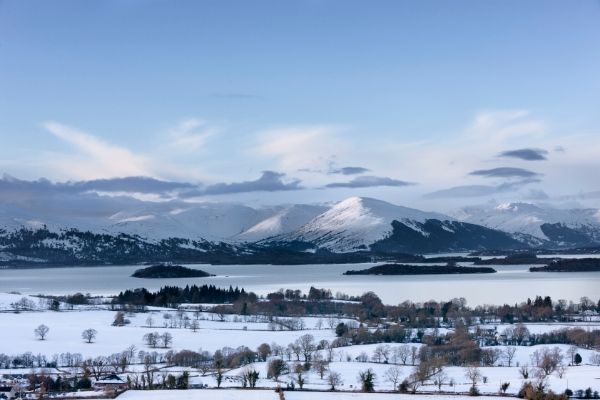 Amidst the stunning snow-capped mountains and the glistening Loch, experience an unforgettable winter getaway on Loch Lomond ❄️

Book a three, four or seven night break this winter and receive one night’s accommodation with our compliments: bit.ly/3rz1mVQ