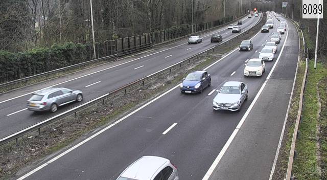 TrafficWalesS's tweet photo. Good afternoon!👋
⚠️Reminder⚠️
#M4 eastbound J24 #Coldra - J23A #Magor | Lane 1 closed due to flooding. ⛔
#A470 southbound Pontypridd - Upper Boat | Lane 1 closed due to flooding ⛔
Congestion in the area.🚘
#M4 eastbound J25 #Caerleon | Lane 1 closed due to flooding.⛔ https://t.co/3xA7P5VXpL