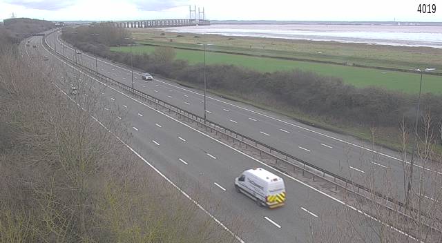 TrafficWalesS's tweet photo. Good afternoon!👋
⚠️Reminder⚠️
#M4 eastbound J24 #Coldra - J23A #Magor | Lane 1 closed due to flooding. ⛔
#A470 southbound Pontypridd - Upper Boat | Lane 1 closed due to flooding ⛔
Congestion in the area.🚘
#M4 eastbound J25 #Caerleon | Lane 1 closed due to flooding.⛔ https://t.co/3xA7P5VXpL