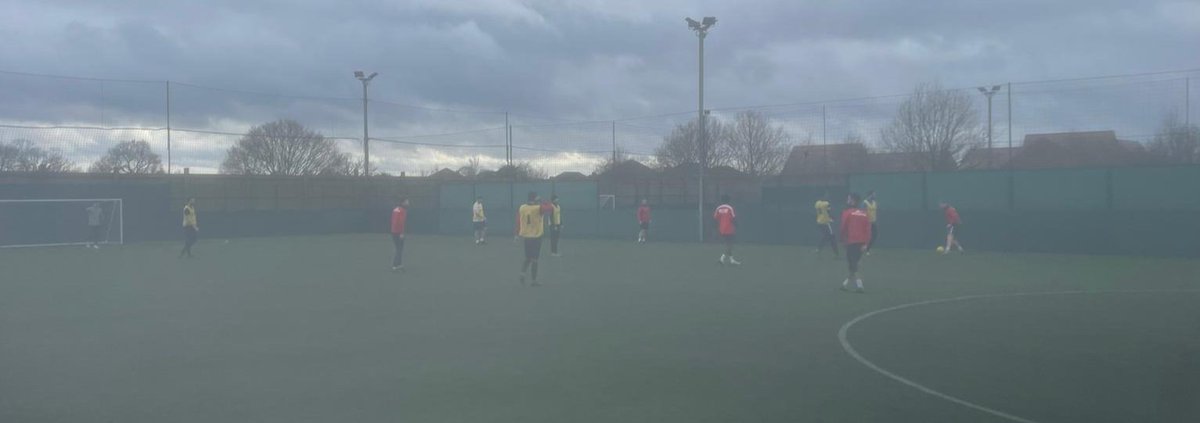 FC_Codicote's tweet photo. No Game but lads getting some football in... #cleancameralens https://t.co/BbxPdUELpq