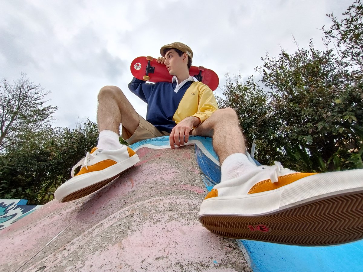 XiaomiKSA_'s tweet image. استمتع بسرعة شبكة مثل البرق مع #RedmiNote11ProPlus5G⚡