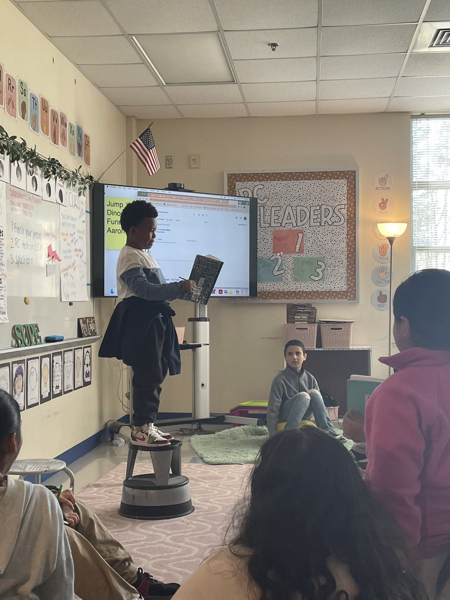 Mrs_BGunter's tweet photo. Back in room 34 means back to flexible seating Friday and writers theatre! #learngrowlead #cees #thirdgrade https://t.co/phB255lz3X