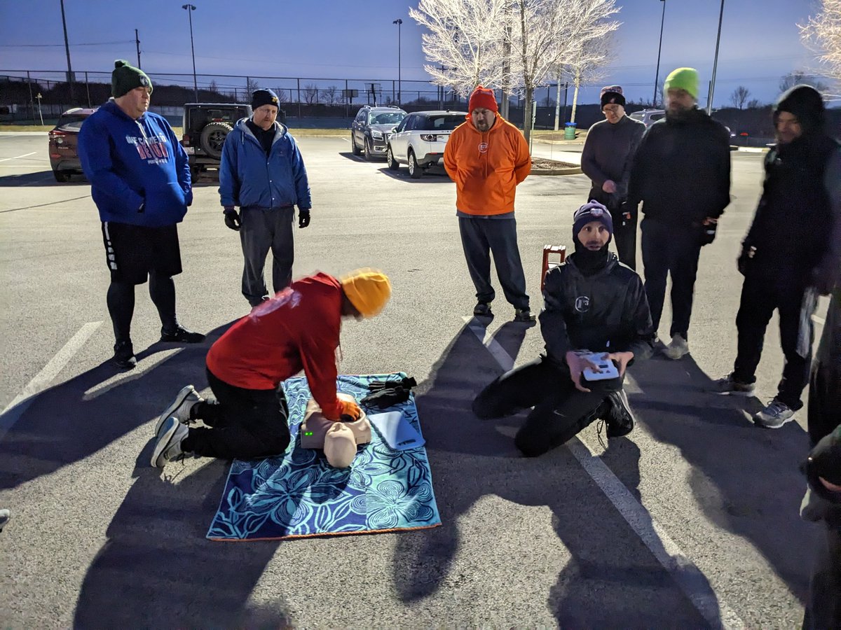 F3Complex's tweet image. In light of tragic events outside and inside #F3Nation, Stay Puft journeyed over for his AOVQ for hands only CPR and AED training.  Thoughts and prayers out to all impacted by F3 Knoxville Cardinal's passing. #morethanaworkout #F3N #CardinalF3