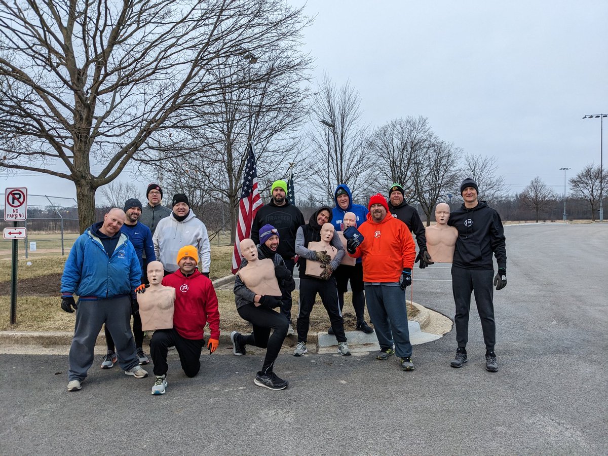 F3Complex's tweet image. In light of tragic events outside and inside #F3Nation, Stay Puft journeyed over for his AOVQ for hands only CPR and AED training.  Thoughts and prayers out to all impacted by F3 Knoxville Cardinal's passing. #morethanaworkout #F3N #CardinalF3