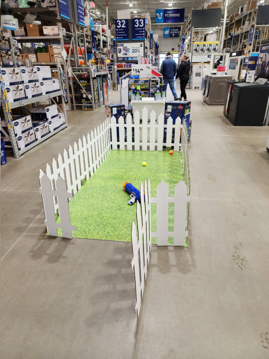 CaylaFrancis's tweet photo. It's a dog's world today at Lowe's!! Join us at the Monaca, PA store for a day filled will licks and LOTS OF TREATS!! Best day ever! @AlexStempovschi @HR_KristenS https://t.co/BMD43WuUzz