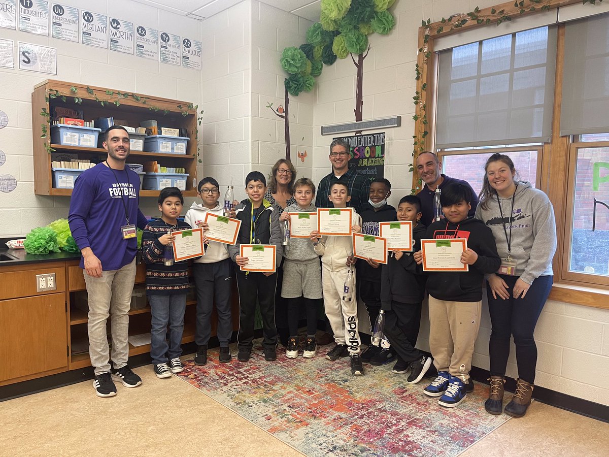 HamptonBays_MS's tweet photo. Here’s just a few of the big wins for kids this week at HBMS:

• HBHS leaders visited 8th grade to talk Frost Valley!
💜
• Grade-level pod meetings for all 4 grades!
💜
• An amazing Student of the Month!
💜
• Celebrating students’ progress and teachers’ hard work!
💜
#WeAreHB https://t.co/8b4nvNhCl5