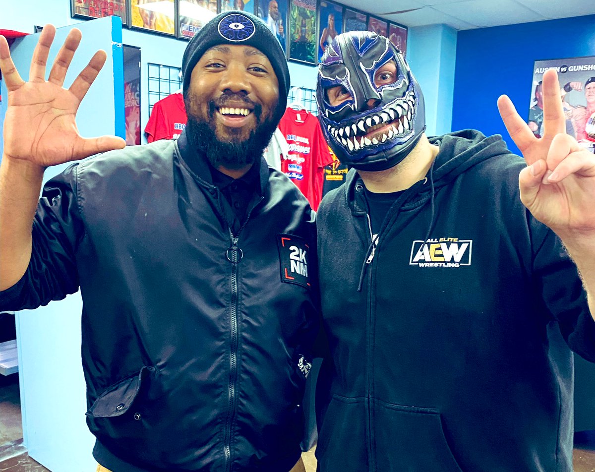 RynoJB's tweet photo. Shoutout to one of my favorite wrestlers/ @Twitch streamers that has been nothing but kind to me &amp; mine, the one &amp; only @EvilUno! Can’t wait for more content from @AEWGames &amp; please bring back the human throne! #AEWGames #AEW https://t.co/eOAgv8hjjR