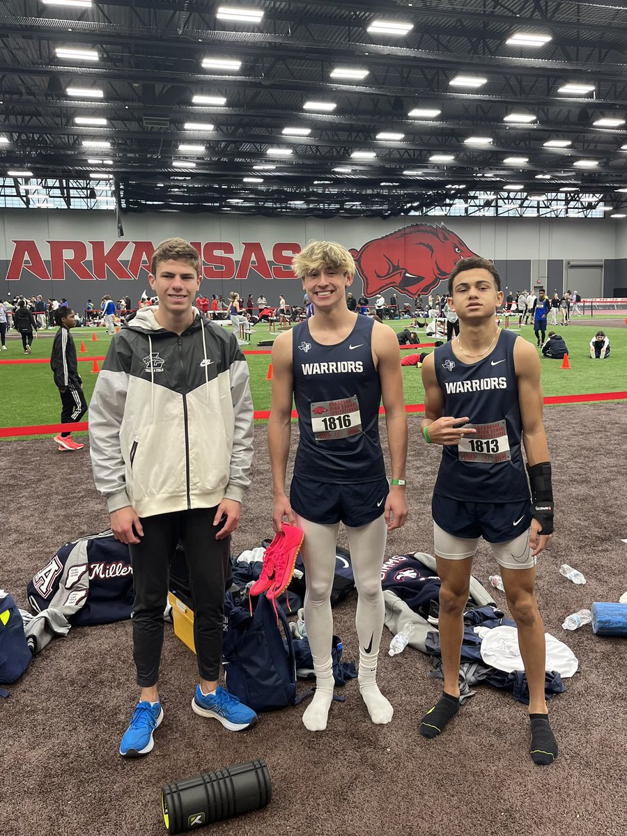 Boys 400m. 3 indoor PRs with 2 overall PRs. Way to get us started today. #runfastturnleft