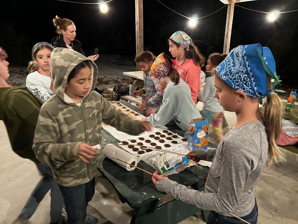Such a great time at @gssef #Luna Camporee this year! We loved volunteering and helping all@of our fellow Girl Scout for their first time camping 🏕️ #girlscouts