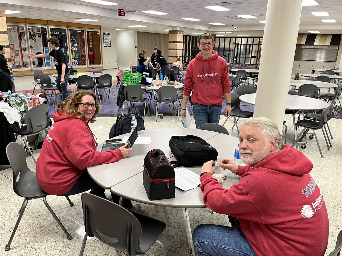 SFE_3820's tweet photo. Our team is having a blast @AthleticsLHC robotics competition today! Thanks to all our coaches for the many hours of volunteer time they have given to make it happen! Grateful for all the families for coming out to support as well! #sfestem #sferobotics #wearewayne https://t.co/uuOBZCfZXi