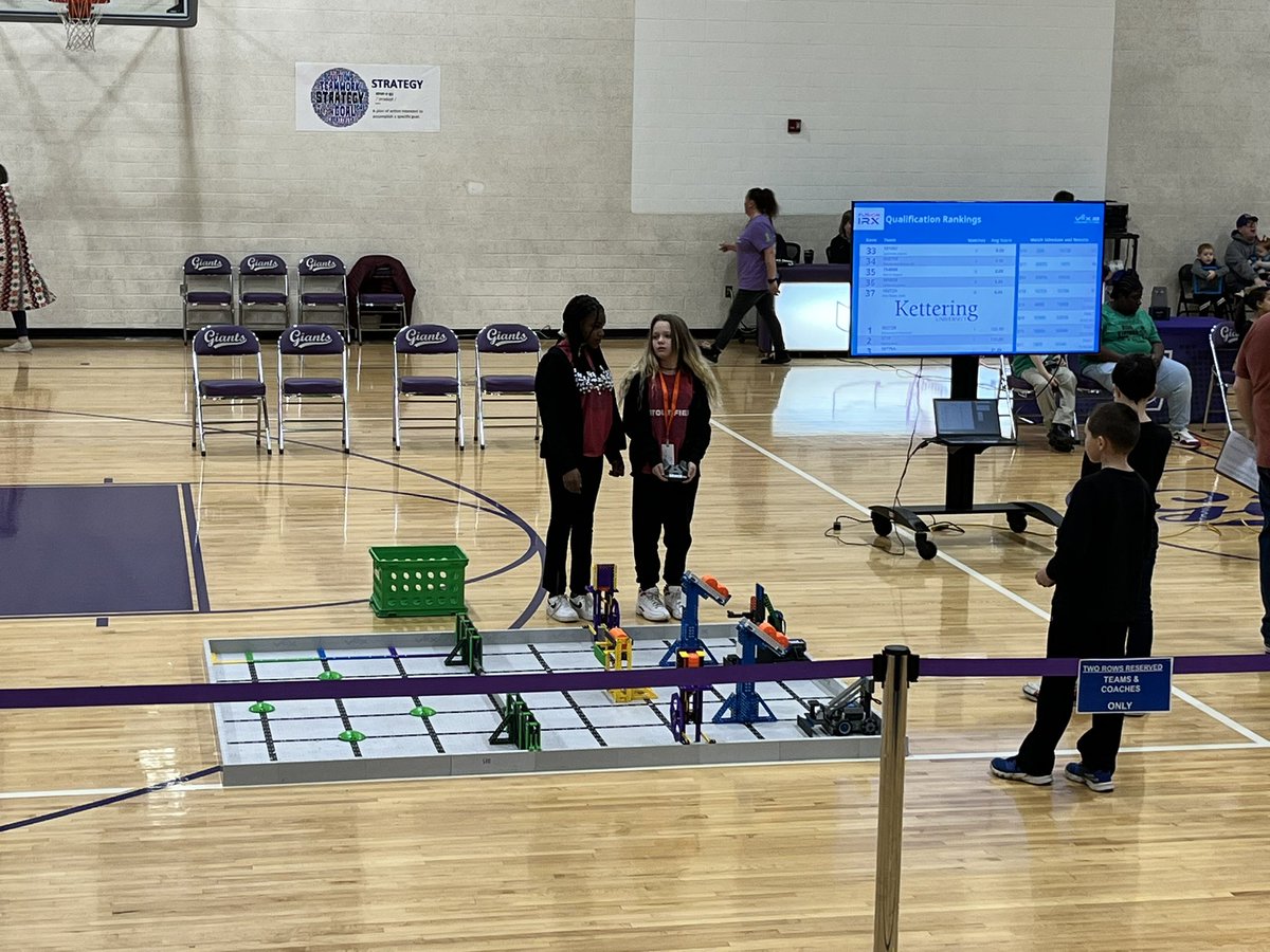 SFE_3820's tweet photo. Our team is having a blast @AthleticsLHC robotics competition today! Thanks to all our coaches for the many hours of volunteer time they have given to make it happen! Grateful for all the families for coming out to support as well! #sfestem #sferobotics #wearewayne https://t.co/uuOBZCfZXi