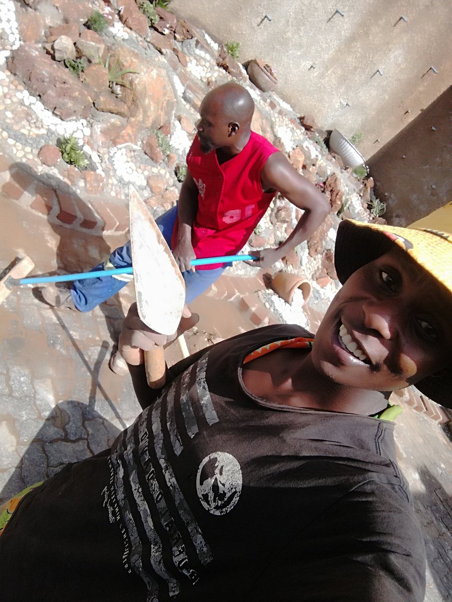 BlessingMeya5's tweet photo. Sayonara landscaping services l do landscaping garden designing garden mantainance,0773199249 https://t.co/igii6iuUeV
