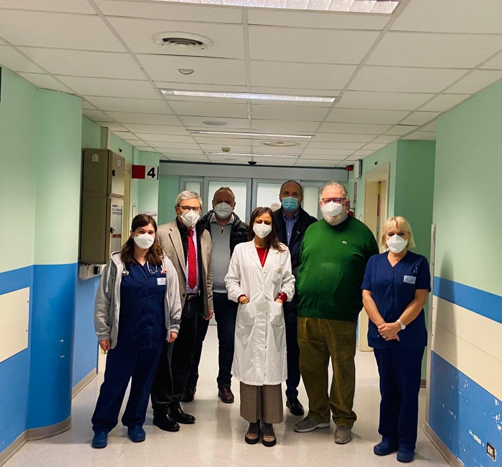 PostUmbria's tweet photo. Il direttore generale dell'Usl Umbria 1 ha fatto visita alla struttura che, in questi giorni, sta rodando il nuovo sistema di triage

(UNWEB) Città di Castello,  – Sono stati 23.468 gli accessi al Pronto soccorso dell'ospedale di Città di Castello

https://t.co/WZQL28r8PQ https://t.co/0nBiaeYeFr