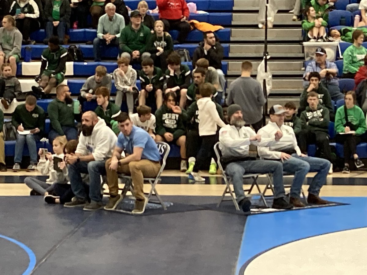 CHSwrestlingKS's tweet photo. Coach Ross &amp; Coach Ross https://t.co/lSjegOwLwI