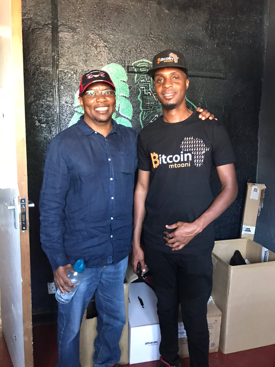 BitcoinMtaani's tweet photo. We would like to announce our partnership with @AfribitKibera which is aimed at #Bitcoin education for youth groups in #Kibera #Kenya
@MasterGuantai received a warm welcome today on his introductory tour of the youth groups.
The #Youth are happy and eager to learn. https://t.co/7tjbY5iJFU