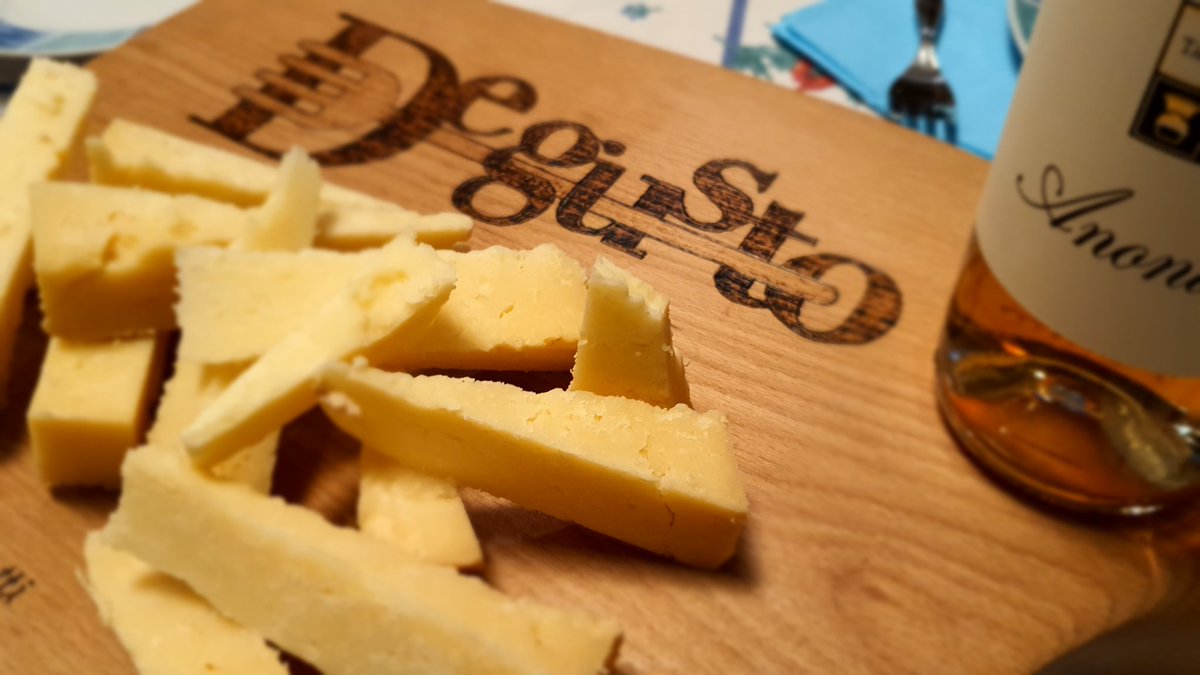 degusto_it's tweet photo. Un abbinamento che esalta tutti e tre i prodotti:
- Formaggio Jamar (Az. Dario Zidaric)
- Miele millefiori del Carso (Az. La Ferula)
- Anonimus vino bianco da uve passite di picolit (Az. Tacoli Asquini)

...consigliamo di provare.

Altri prodotti su https://t.co/LbyizvGJHK https://t.co/BgEdlJzl3p