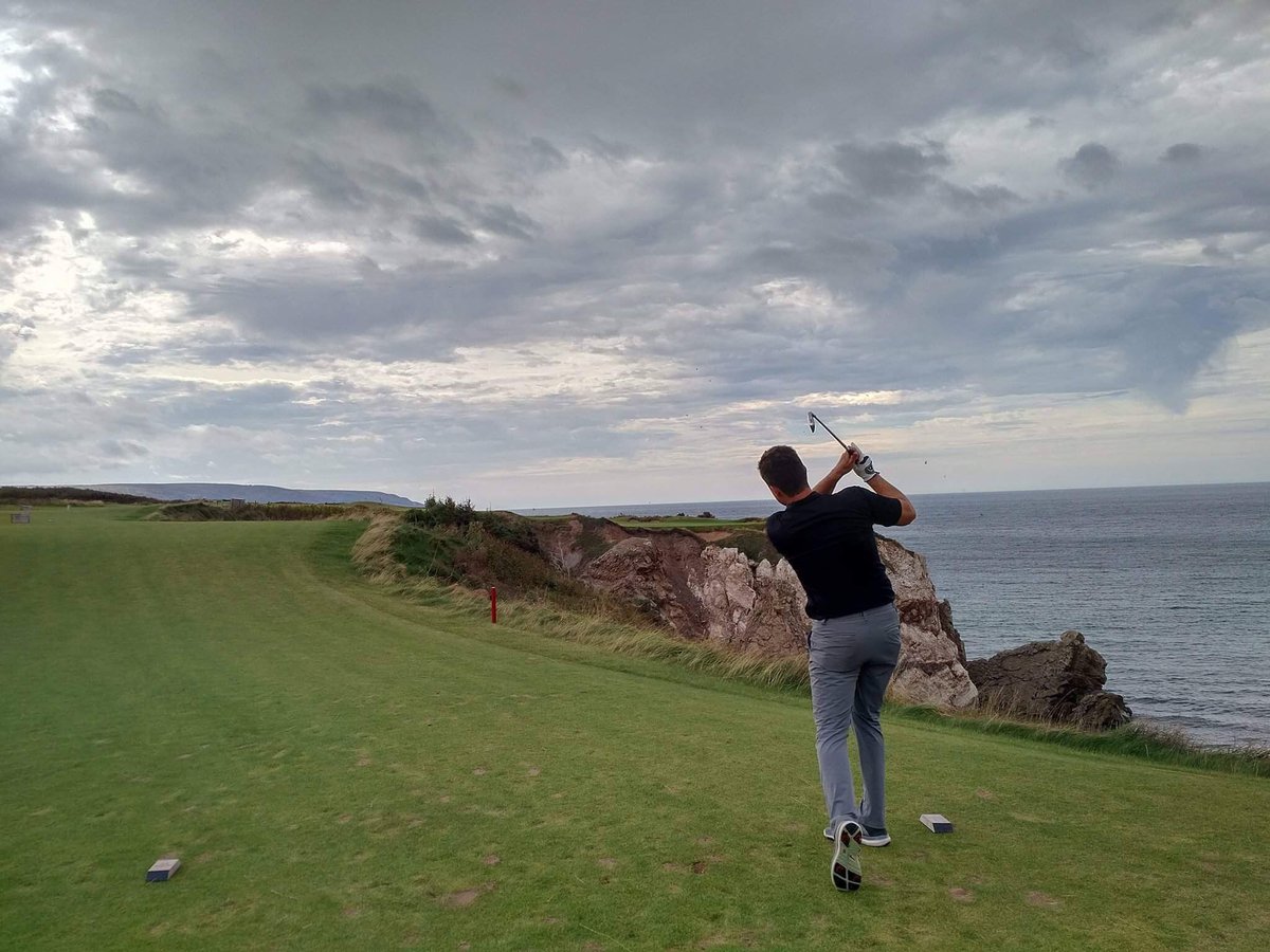 mattmorgan16's tweet photo. @CaddieNetwork @SonyOpenHawaii #16,17 and 18 @CabotCliffs are pretty spectacular. https://t.co/K4R5FJnD6G