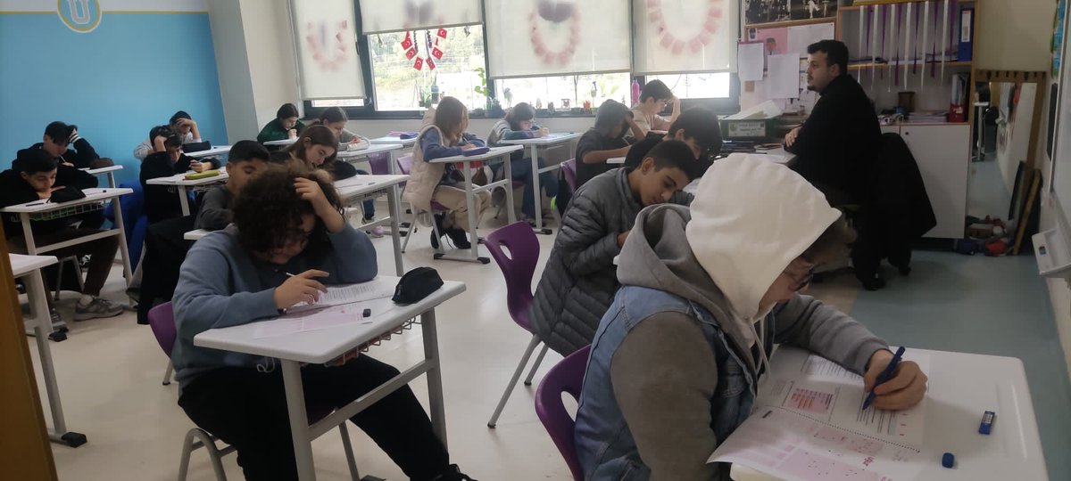 Uğur Okulları Konyaaltı Kampüsü 8.Sınıf öğrencileri,Türkiye Genelinde Uygulanan LGS-13 A sınavına girdiler. Tüm öğrencilerimize başarılar dileriz.📝
#UgurluOlmak