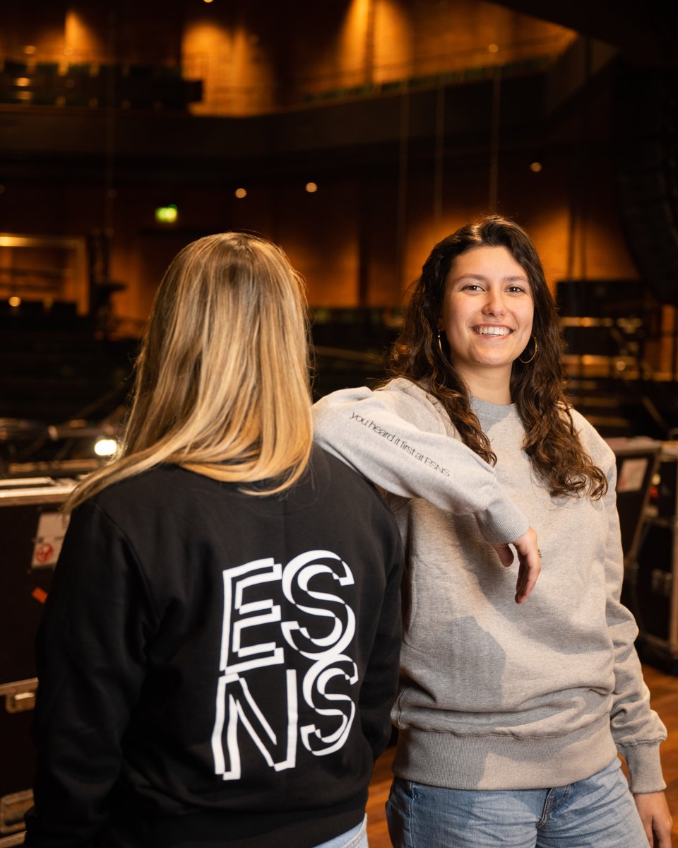 esns's tweet photo. Fit check! Look at these people shining in ESNS merch.

Our merch, made possible by @penpprojects, is available during the conference or Noorderslag at the Oosterpoort and at the Groningen Store in the Forum during the festival. Or buy it at https://t.co/mepezbyqHX https://t.co/QYKq71M8Az