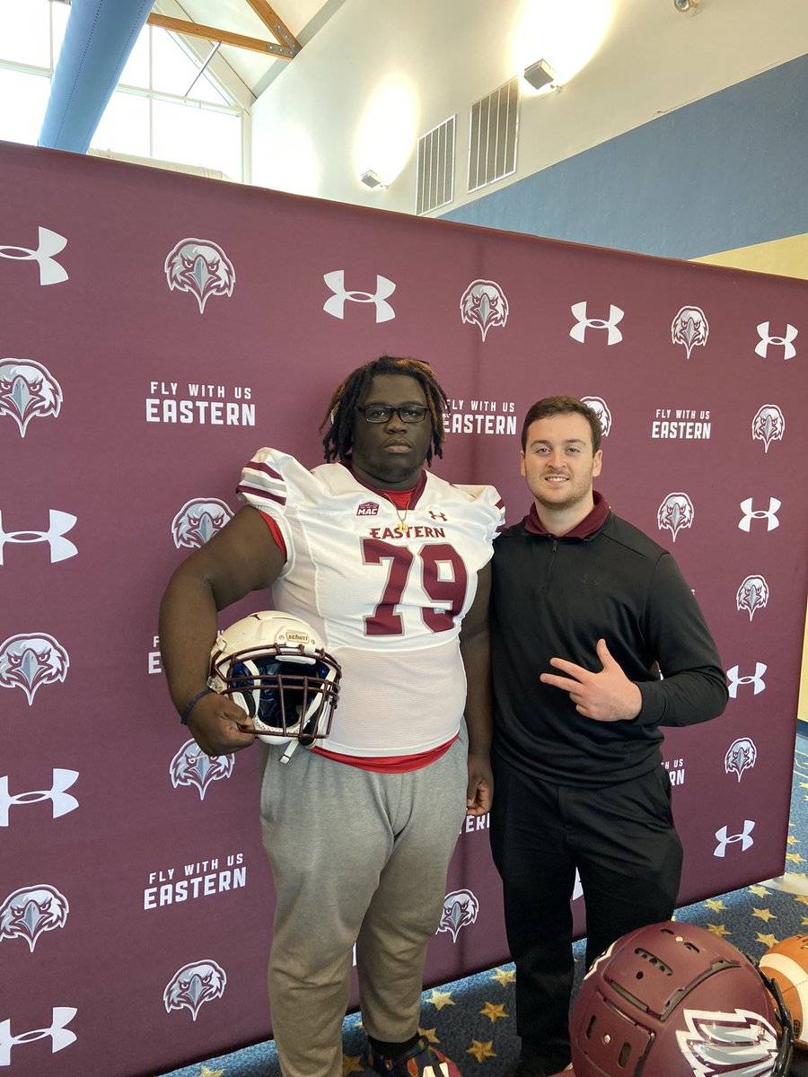 MulbahIan79's tweet photo. After a great official visit I am blessed to have earned a offer from Eastern University‼️🦅#FLY2GETH3R #AGTG @Coach_SSnyder @Coach_Crock @CoachStephenWCE @WCEastFootball https://t.co/xIqVfi19Ja