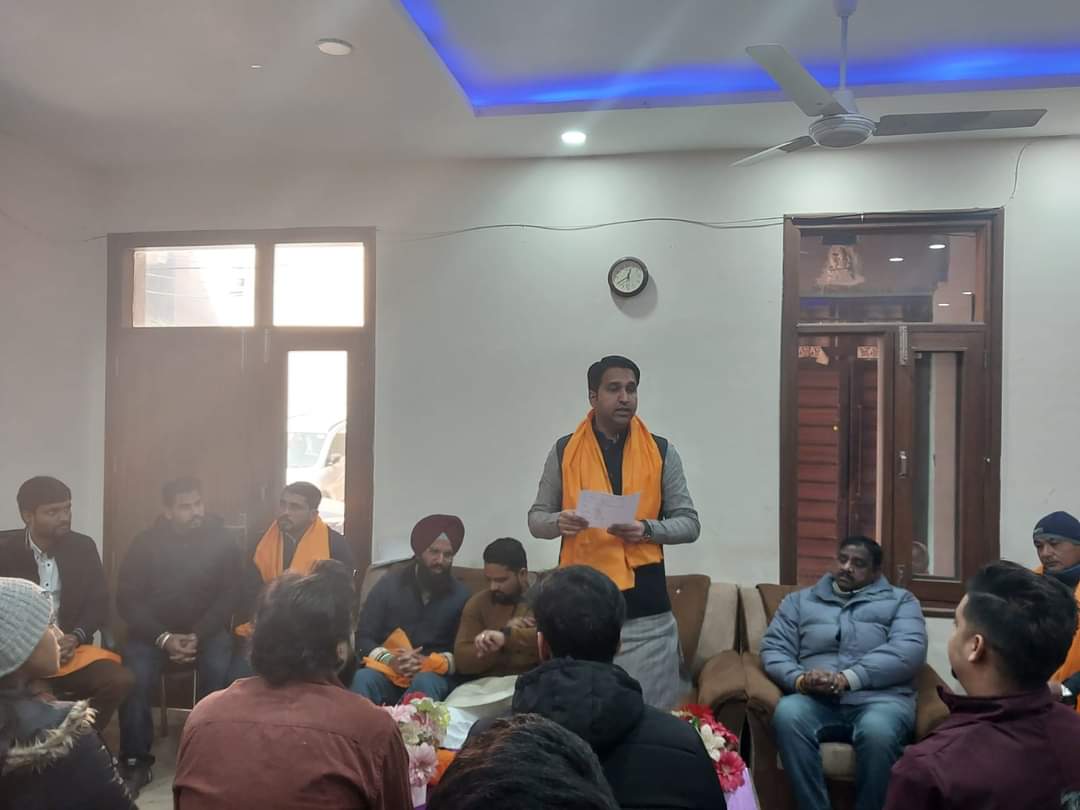 Rohit_Chahal's tweet photo. BJYM चंडीगढ़ प्रदेश के पंडित दीनदयाल उपाध्याय जिले के मंडल नंबर 9 की बैठक में सम्मिलित हुआ।

बैठक में विभिन्न संगठनात्मक विषयों पर चर्चा हुई। 

@blsanthosh ji https://t.co/DTdLJT9pWr