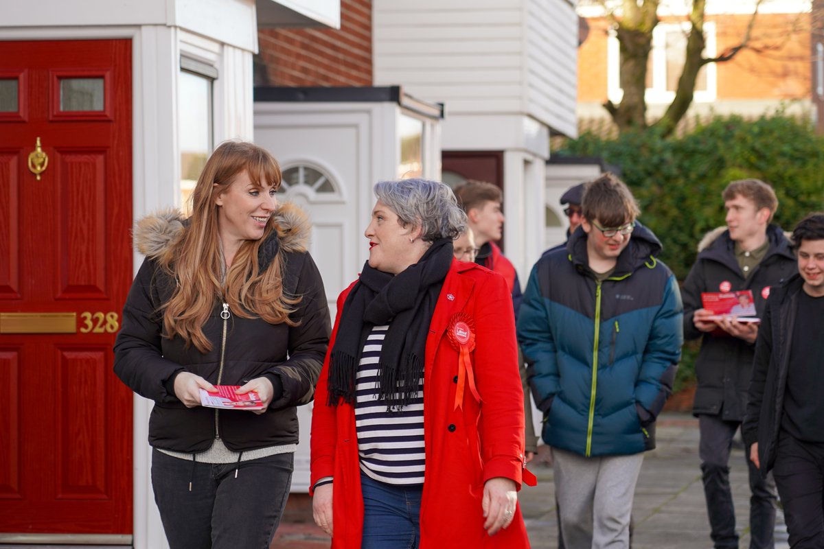 So pleased to officially launch my campaign today with <a href="/AngelaRayner/">Angela Rayner</a>. 

After 13 years of Conservative Government, they’ve left us all worse off and our public services in crisis.

Join our campaign and tell the Conservatives: time’s up.

👉winningwestlancs.co.uk