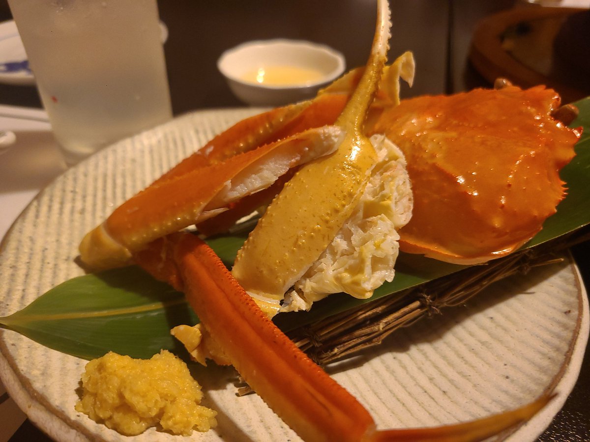 internal_Pko's tweet photo. 今日はめっちゃ蟹食べた満足 https://t.co/7lMoxHzRZ2