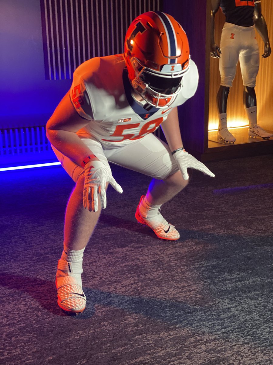 Loved my time in Champaign! #Illini #famILLy <a href="/BretBielema/">Bret Bielema</a> <a href="/Coach_BMiller/">Bart Miller</a> <a href="/coachPatRyan/">Pat Ryan</a>