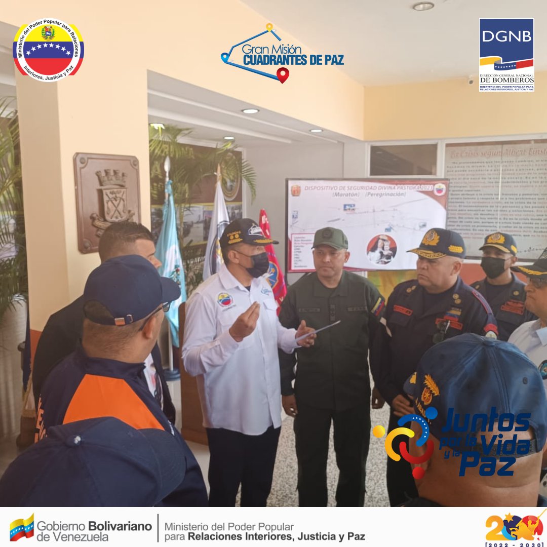 DGNBEnLinea's tweet photo. #14ENE || El #SNGR se encuentran despelgados en 7.5 km, durante la 165° Procesión de la #DivinaPastora, patrona del edo.Lara.
@MijpVzla
@cperezampueda
@BJuanGonzalez
#EducadoresPorLaPatría 
#BomberosNacionales https://t.co/D55wcecDcc